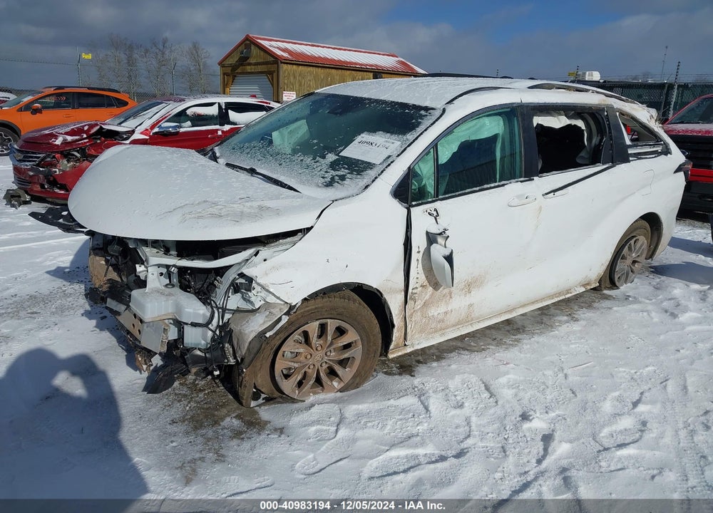 2022 TOYOTA SIENNA LE VIN: 5TDKSKFC1NS040740