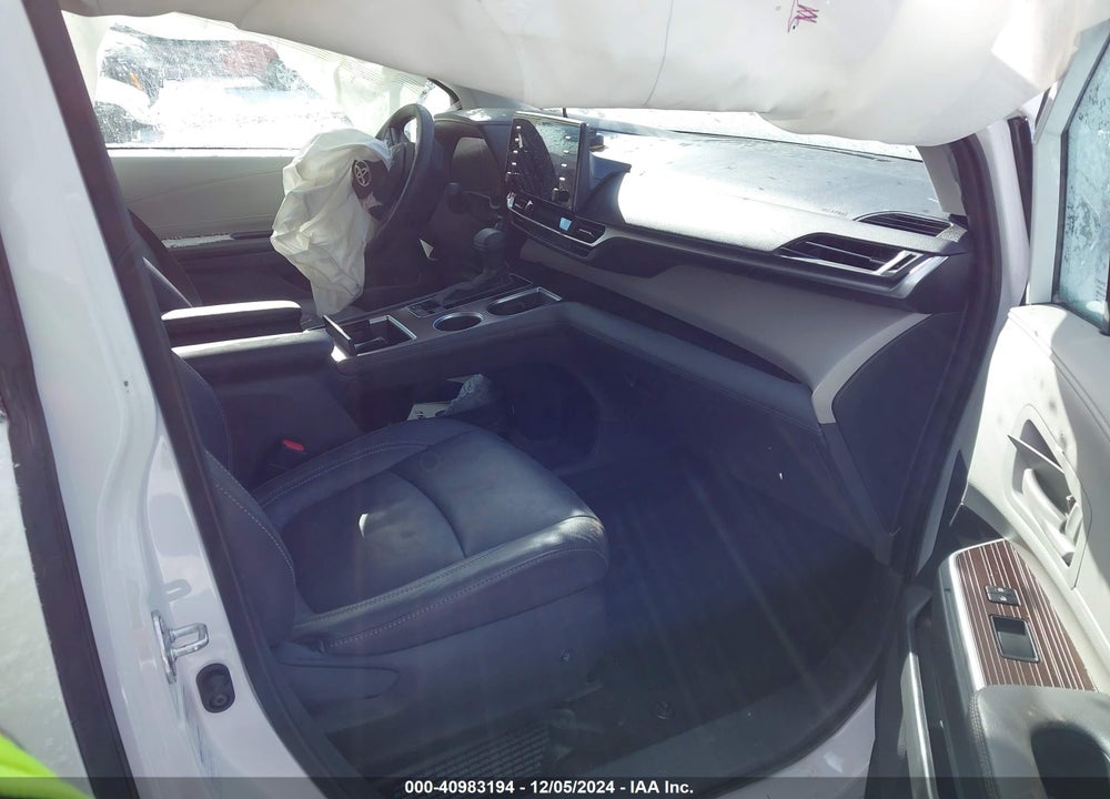 2022 TOYOTA SIENNA LE VIN: 5TDKSKFC1NS040740