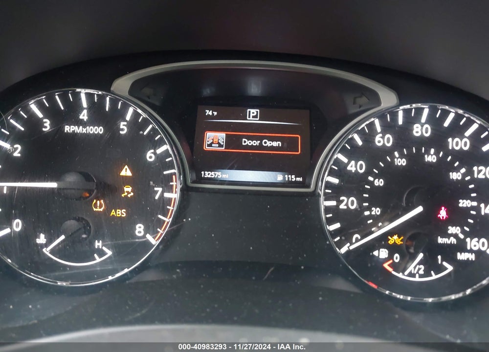 2018 NISSAN PATHFINDER S VIN: 5N1DR2MN8JC657147