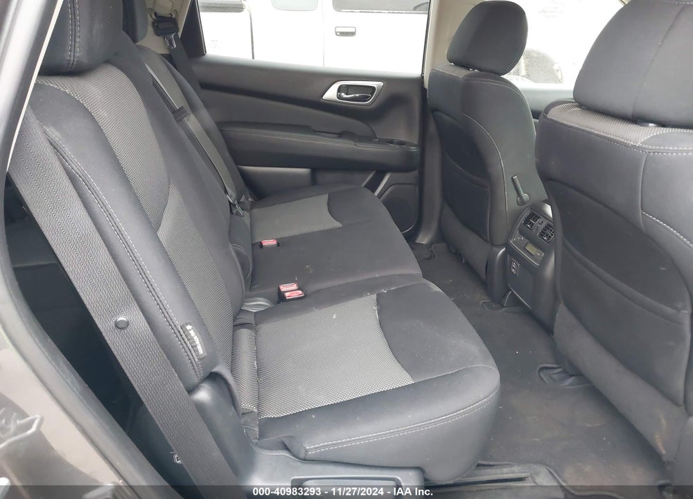 2018 NISSAN PATHFINDER S VIN: 5N1DR2MN8JC657147