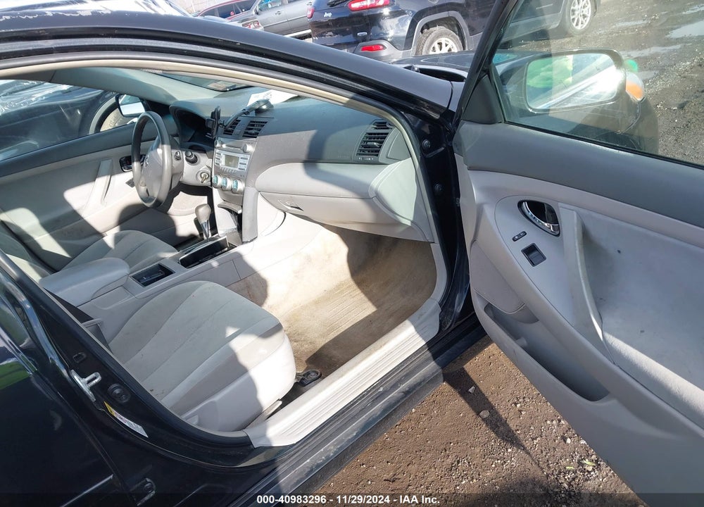 2009 TOYOTA CAMRY LE VIN: 4T1BE46K49U380200