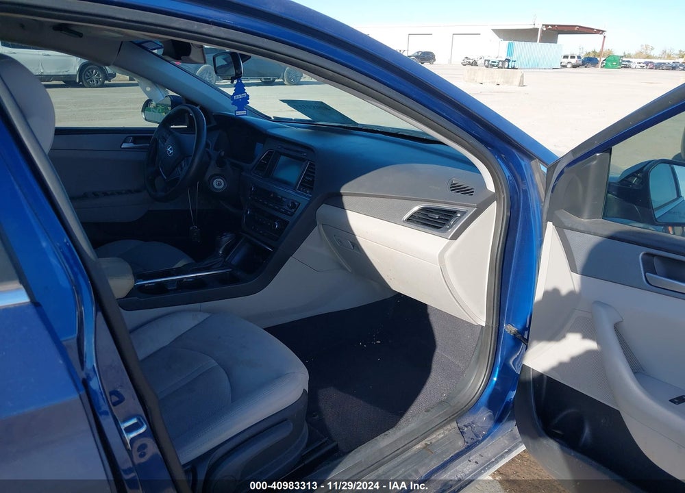 2016 HYUNDAI SONATA SE VIN: 5NPE24AF3GH328598