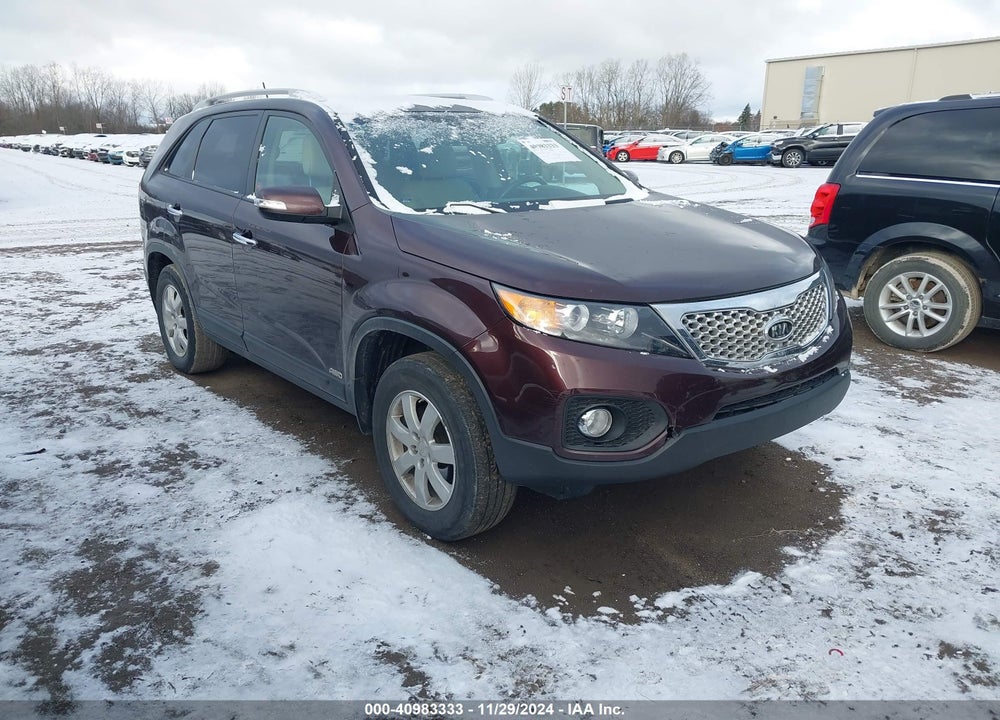 2011 KIA SORENTO LX VIN: 5XYKTDA1XBG144151