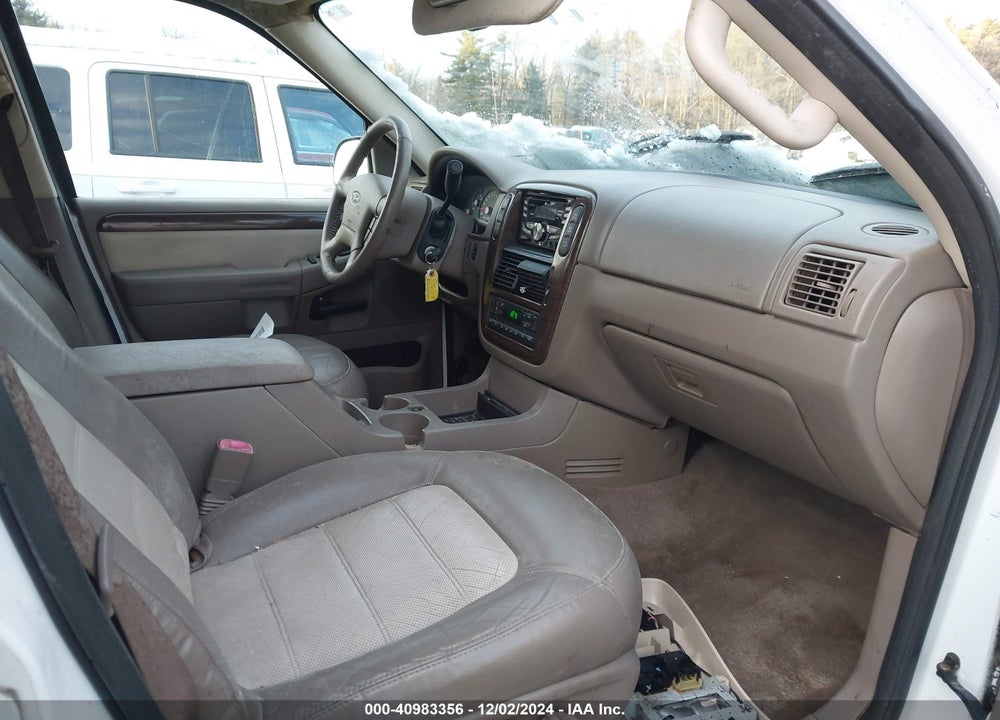 2005 FORD EXPLORER EDDIE BAUER VIN: 1FMDU74K05UA55201