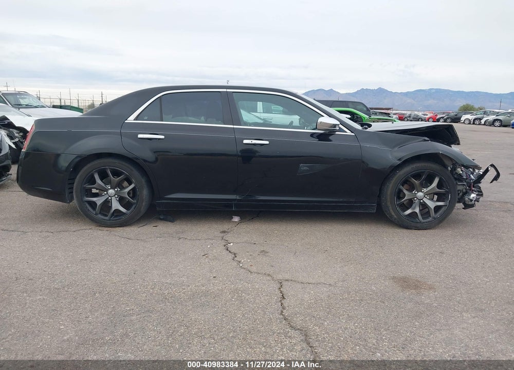 2012 CHRYSLER 300 S V6 VIN: 2C3CCABG2CH213735