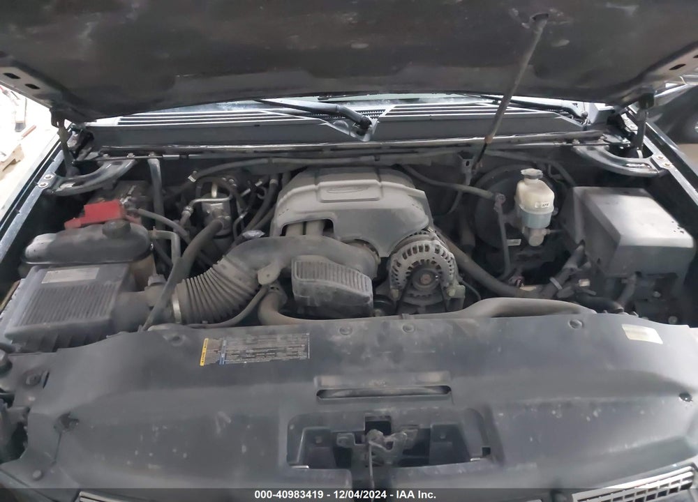 2010 CADILLAC ESCALADE ESV LUXURY VIN: 1GYUKHEF2AR183612