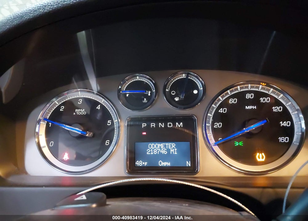 2010 CADILLAC ESCALADE ESV LUXURY VIN: 1GYUKHEF2AR183612