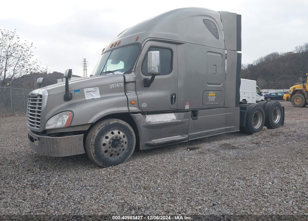 2015 FREIGHTLINER CASCADIA 125 VIN: 3AKJGLD56FSGH0436