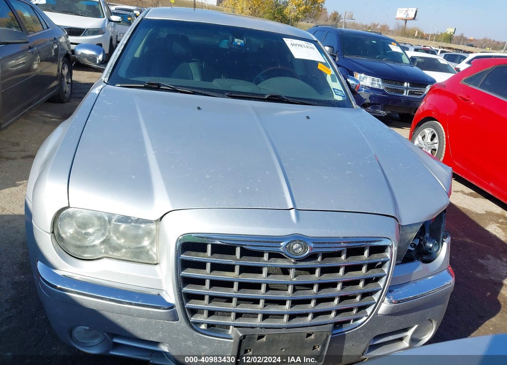 2009 CHRYSLER 300 300C HEMI VIN: 2C3KA63T69H572508
