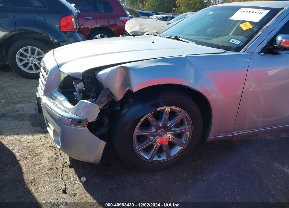 2009 CHRYSLER 300 300C HEMI VIN: 2C3KA63T69H572508