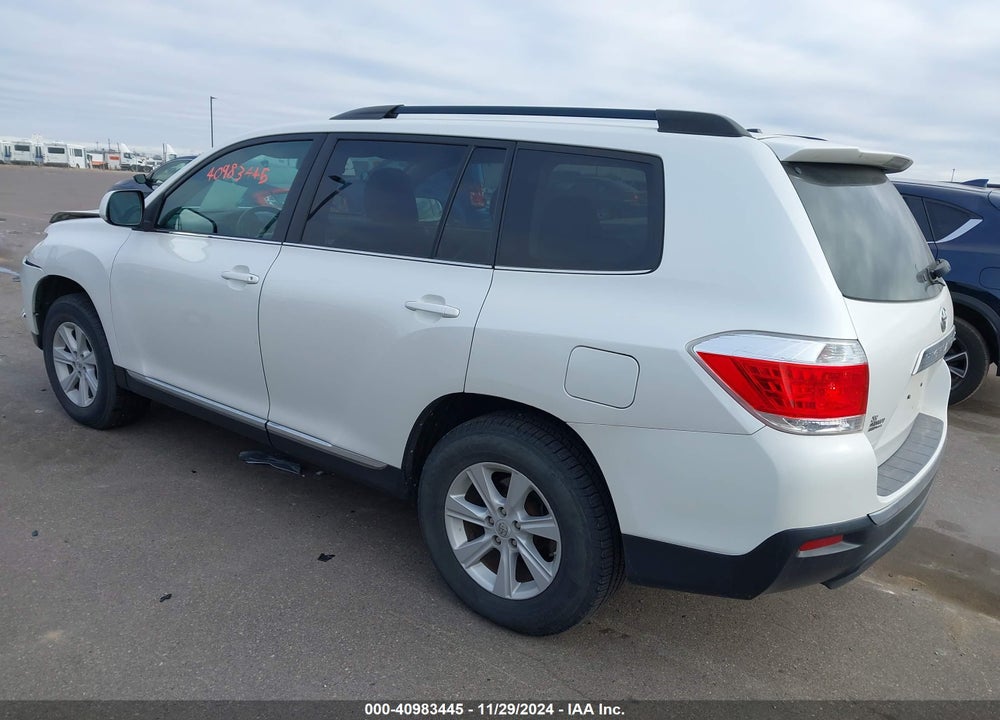 2011 TOYOTA HIGHLANDER SE V6 VIN: 5TDBK3EH0BS062162