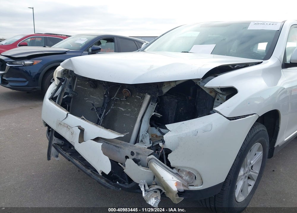 2011 TOYOTA HIGHLANDER SE V6 VIN: 5TDBK3EH0BS062162