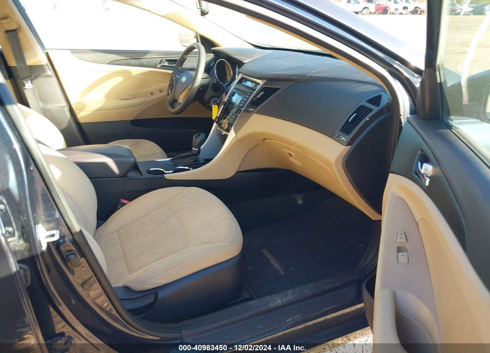 2012 HYUNDAI SONATA GLS VIN: 5NPEB4AC3CH404739