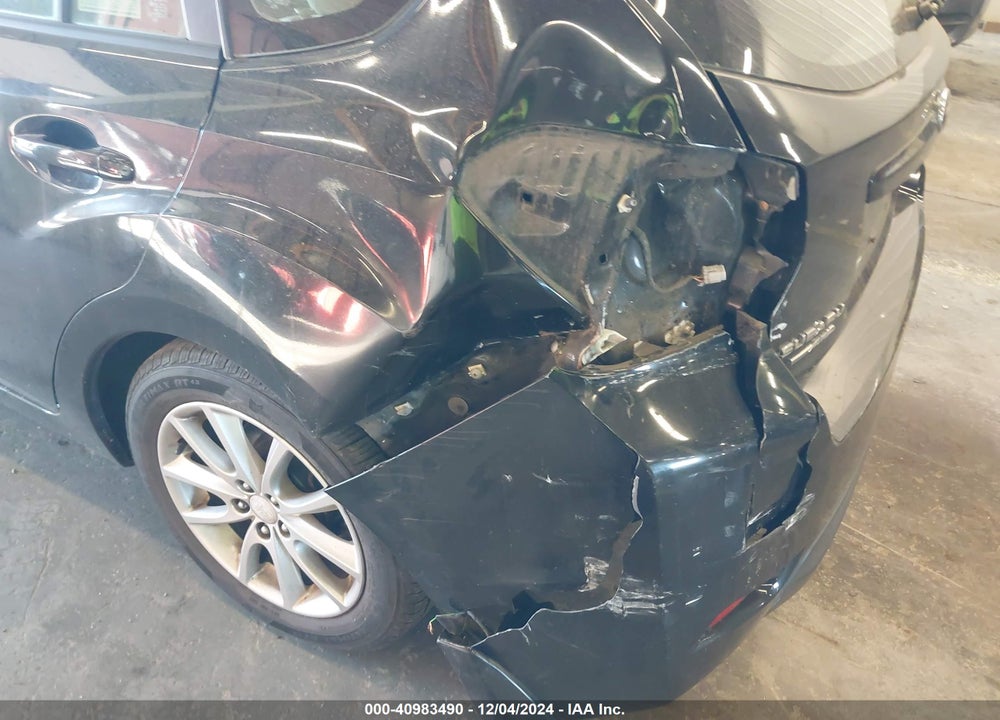 2012 SUBARU IMPREZA 2.0I PREMIUM VIN: JF1GPAC66CH231898