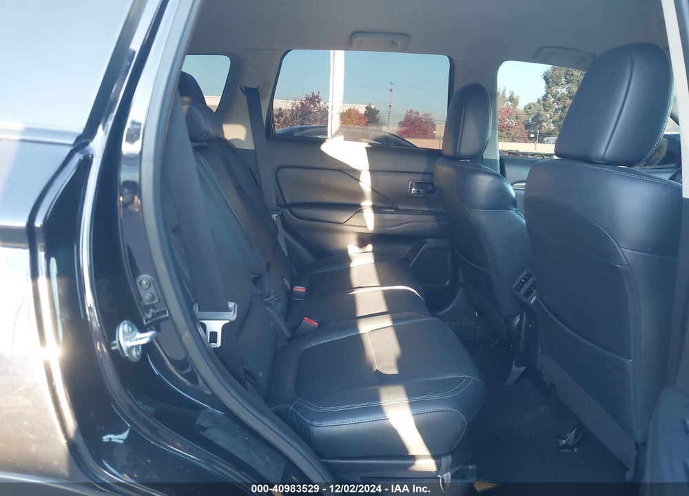 2019 MITSUBISHI OUTLANDER SEL VIN: JA4AZ3A32KZ042179