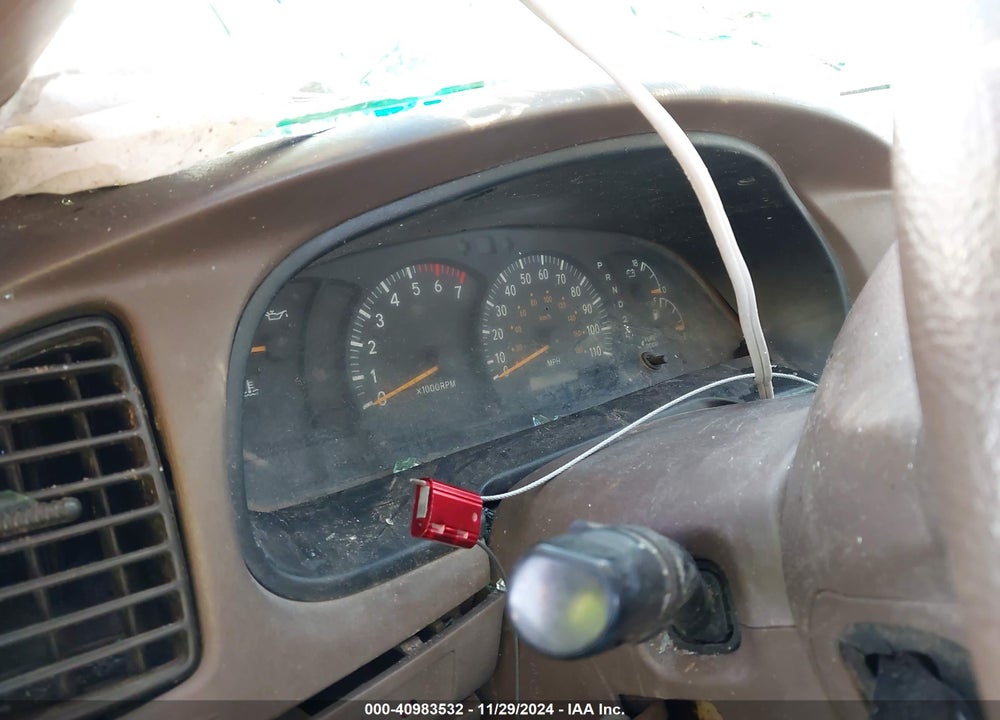 2003 TOYOTA TUNDRA SR5 V8 VIN: 5TBRT34193S363314