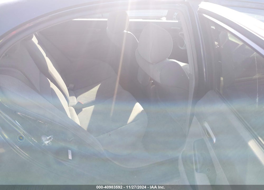 2011 HONDA CIVIC LX VIN: 2HGFA1F58BH539269