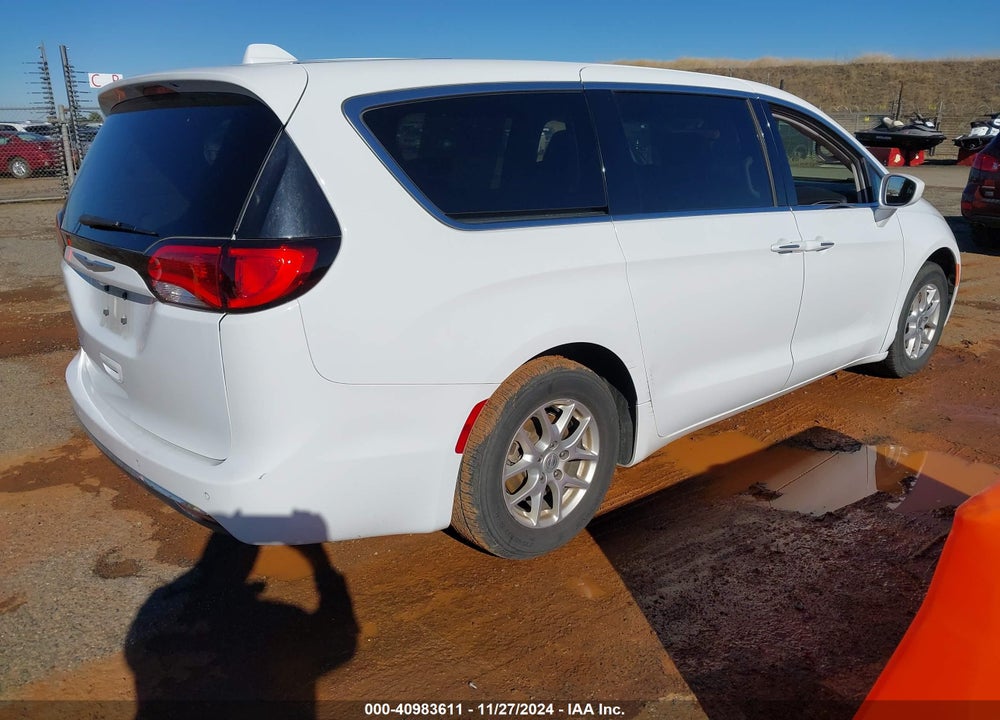 2020 CHRYSLER PACIFICA TOURING VIN: 2C4RC1FGXLR176122