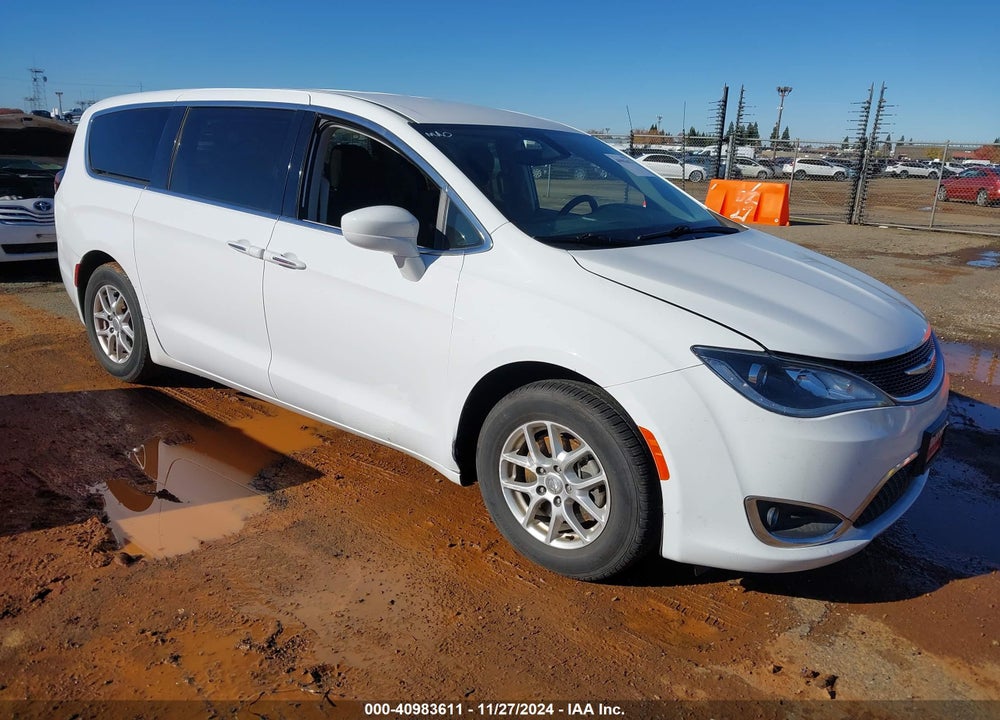 2020 CHRYSLER PACIFICA TOURING VIN: 2C4RC1FGXLR176122