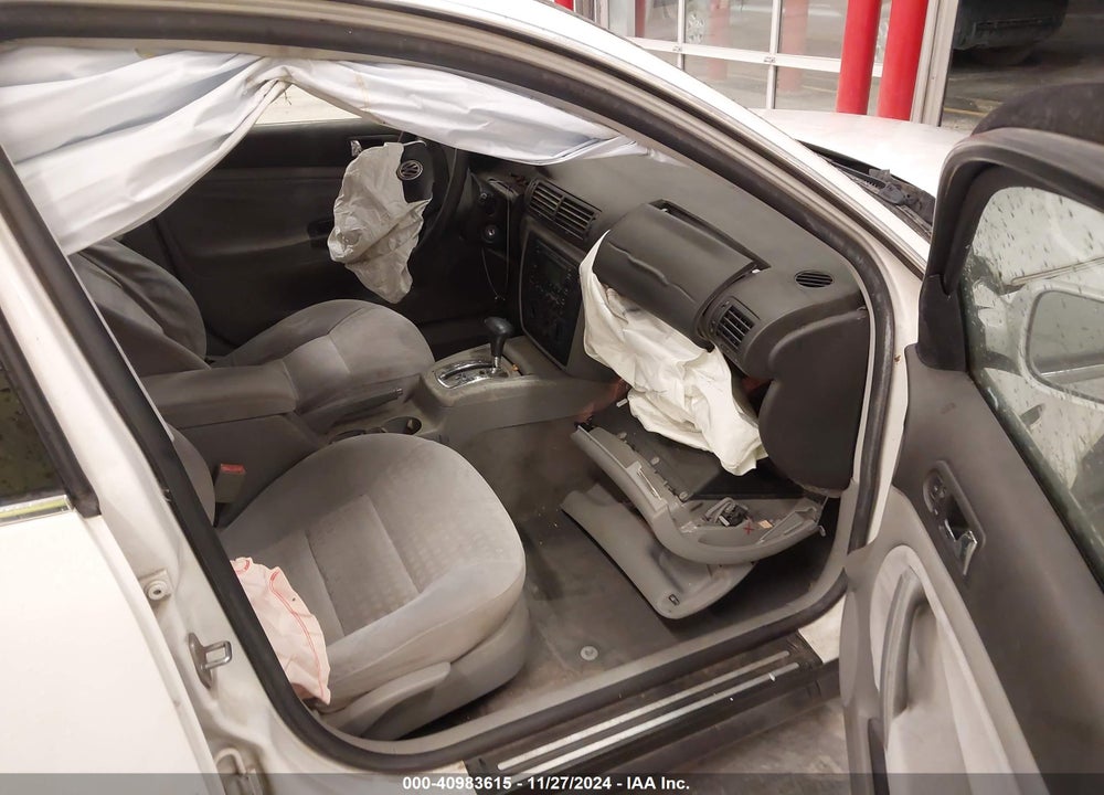 2002 VOLKSWAGEN PASSAT GLS VIN: WVWPD63B62P241820