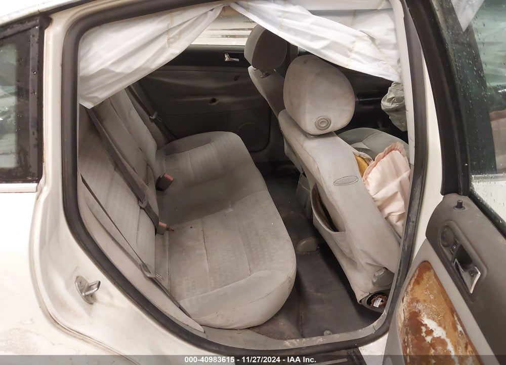 2002 VOLKSWAGEN PASSAT GLS VIN: WVWPD63B62P241820