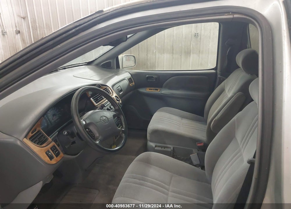 2003 TOYOTA SIENNA LE VIN: 4T3ZF13C53U550909