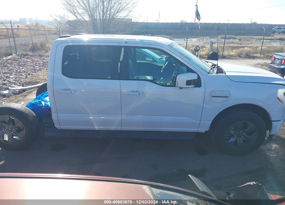 2023 FORD F-150 LIGHTNING LARIAT VIN: 1FTVW1EV1PWG26355