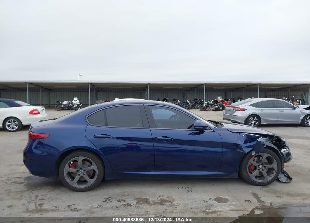 2017 ALFA ROMEO GIULIA AWD VIN: ZARFAEDN6H7541654