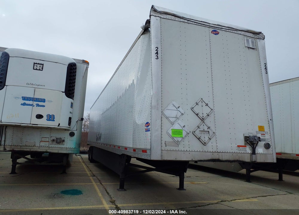 2022 UTILITY TRAILER MFG --- VIN: 1UYVS2539N7579214