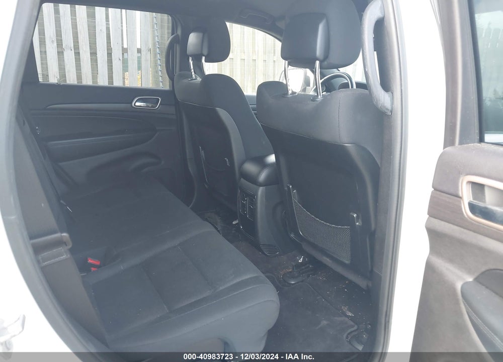 2016 JEEP GRAND CHEROKEE LAREDO VIN: 1C4RJFAG9GC385084