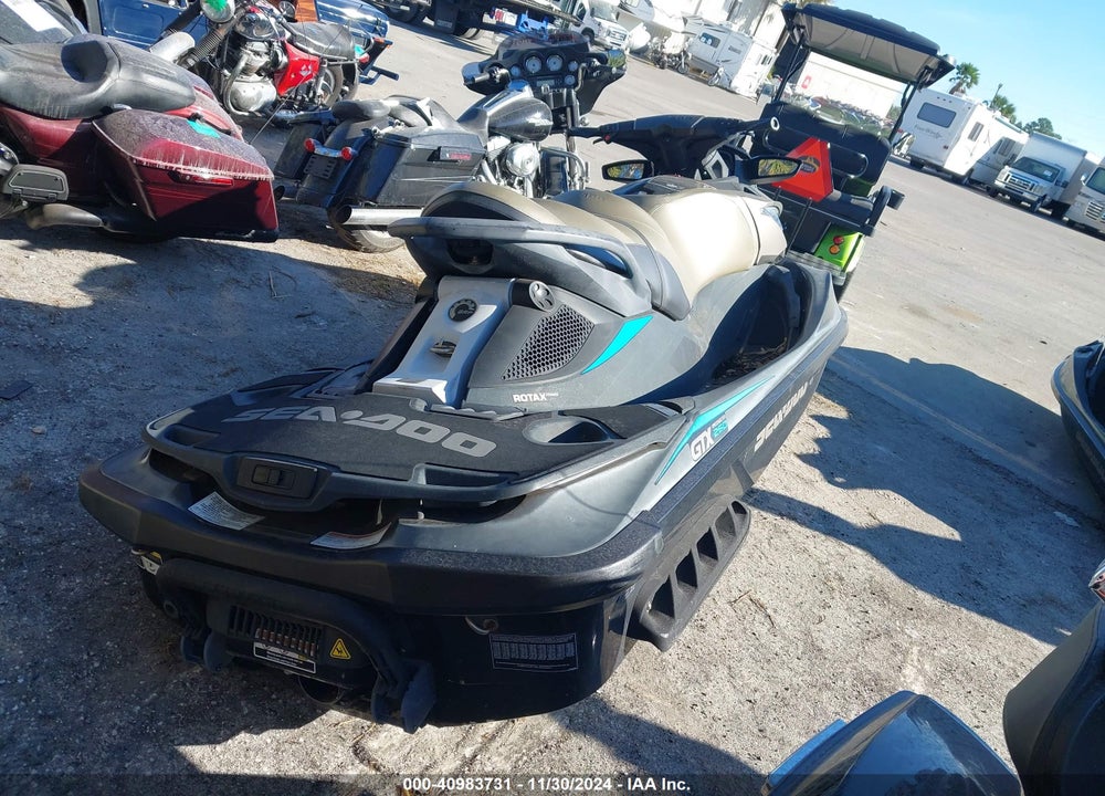 2017 SEADOO GTX 260 LTD VIN: YDV00223K617
