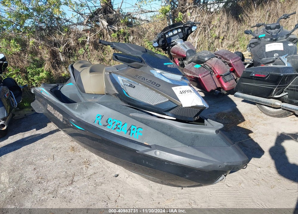 2017 SEADOO GTX 260 LTD VIN: YDV00223K617