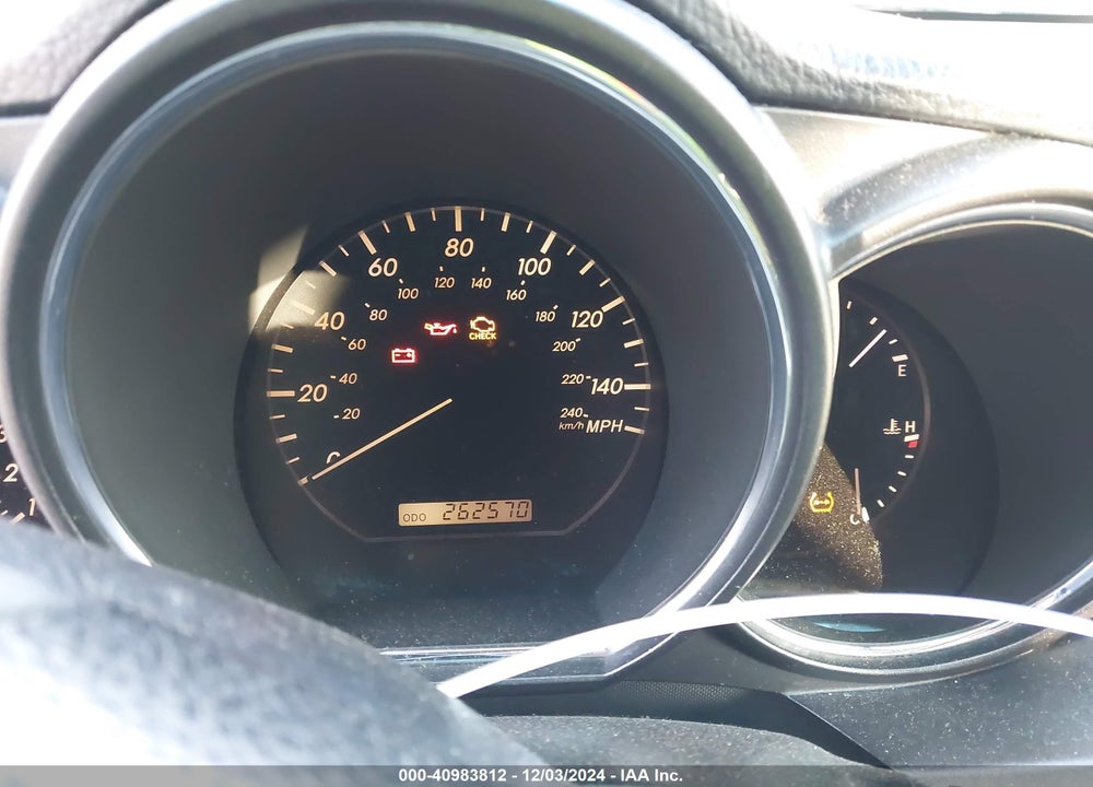2004 LEXUS RX 330 VIN: JTJGA31U340006716