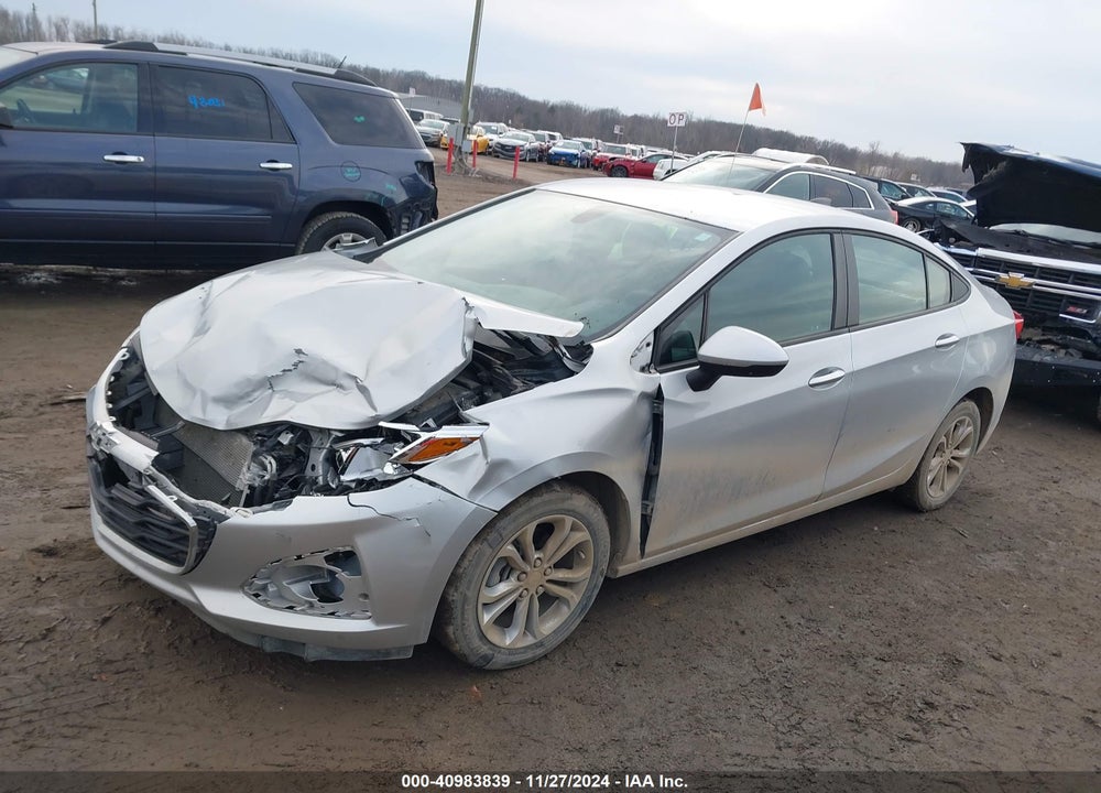 2019 CHEVROLET CRUZE VIN: 1G1BC5SM4K7135823