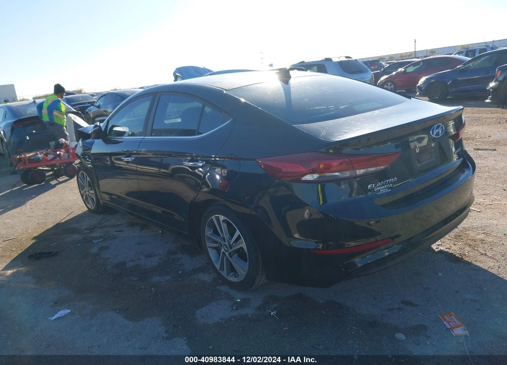 2017 HYUNDAI ELANTRA VIN: KMHD84LF2HU161810