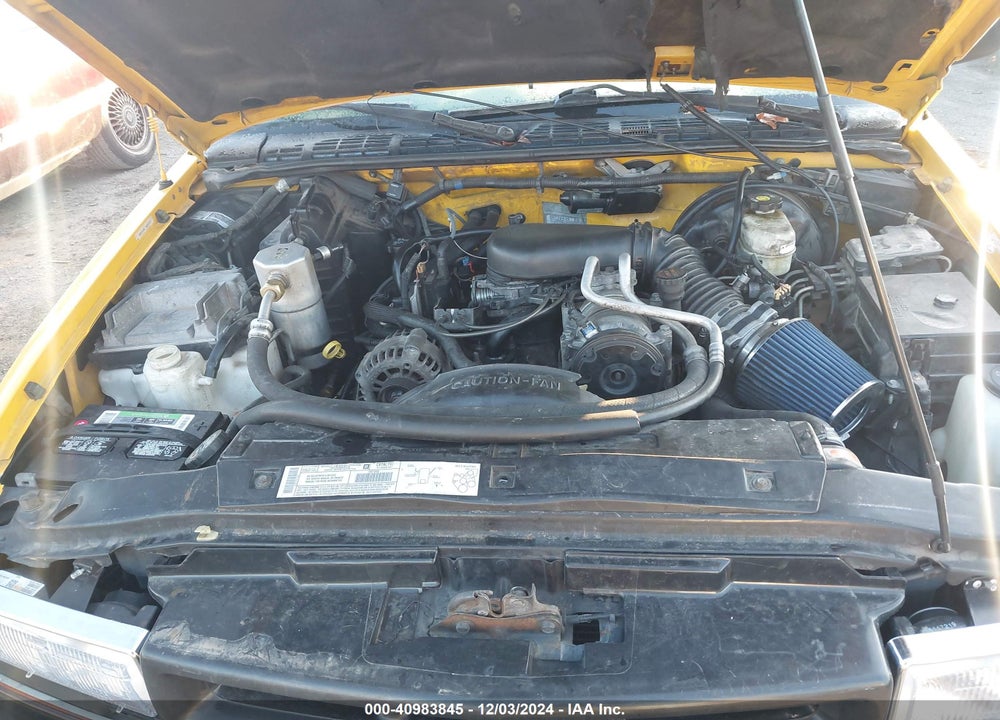 2003 CHEVROLET S-10 LS VIN: 1GCCS19X138151156