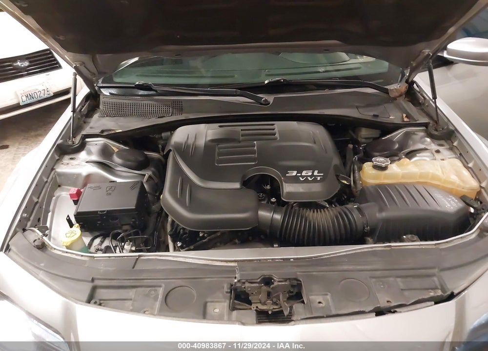 2014 CHRYSLER 300 S VIN: 2C3CCABG3EH372685