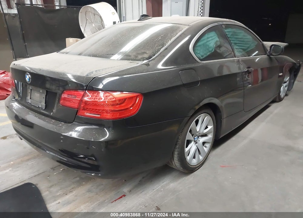2011 BMW 328I VIN: WBAKE5C59BE755388