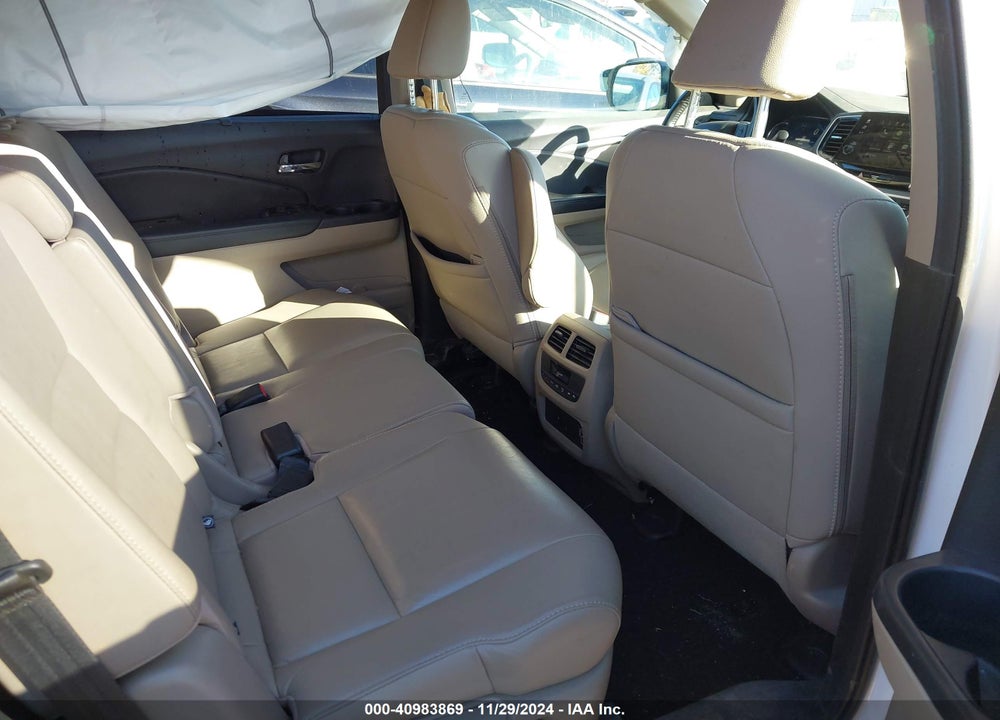 2019 HONDA PILOT EX-L VIN: 5FNYF6H52KB015351