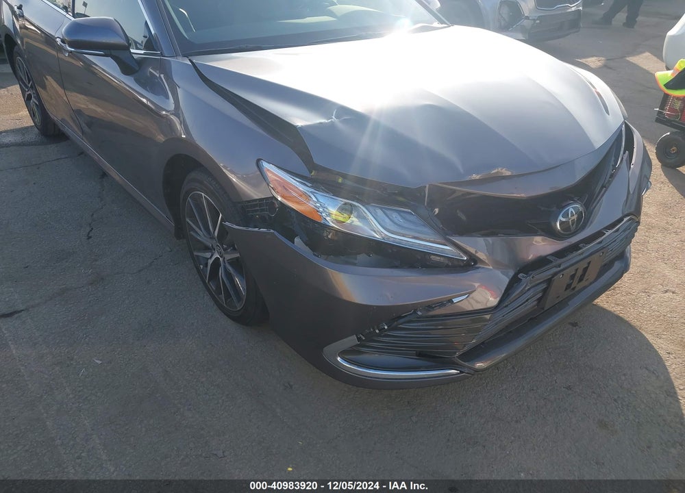 2022 TOYOTA CAMRY XLE VIN: 4T1F11AK8NU067082