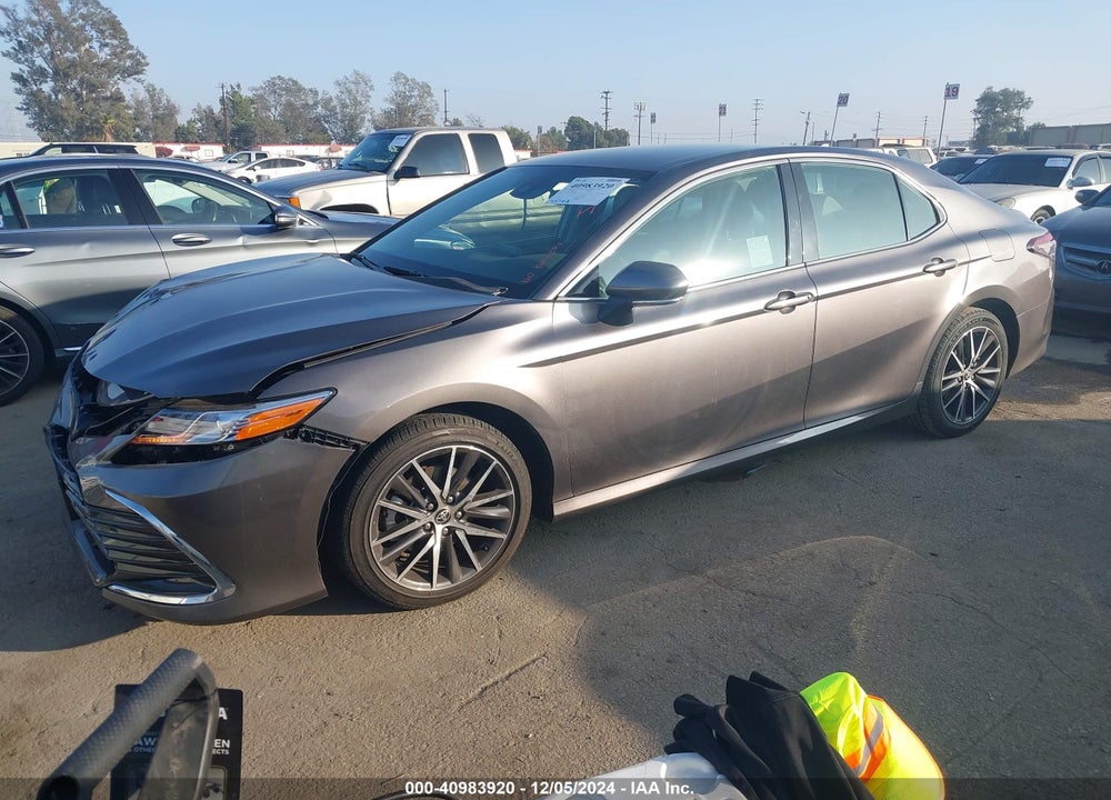 2022 TOYOTA CAMRY XLE VIN: 4T1F11AK8NU067082