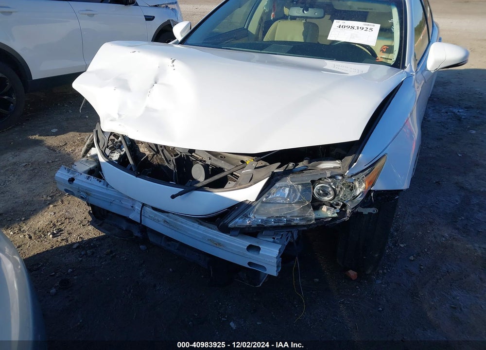 2014 LEXUS ES 350 VIN: JTHBK1GG3E2125452