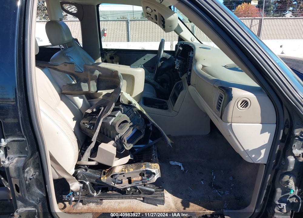 2004 CHEVROLET SUBURBAN 1500 VIN: 3GNFK16T34G158501