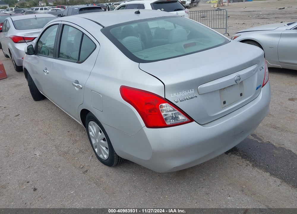 2012 NISSAN VERSA 1.6 SV VIN: 3N1CN7AP5CL826209
