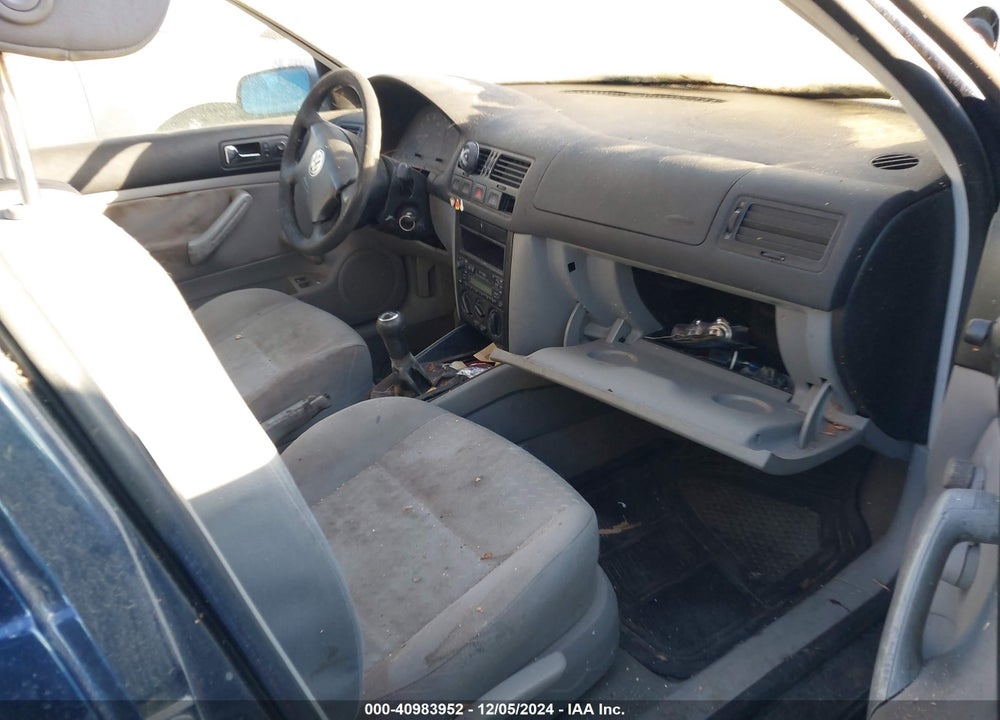 2001 VOLKSWAGEN JETTA GL VIN: 3VWRK69M31M117660
