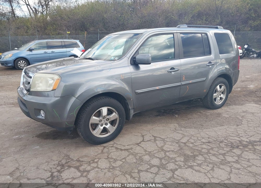 2009 HONDA PILOT EX VIN: 5FNYF48479B022799