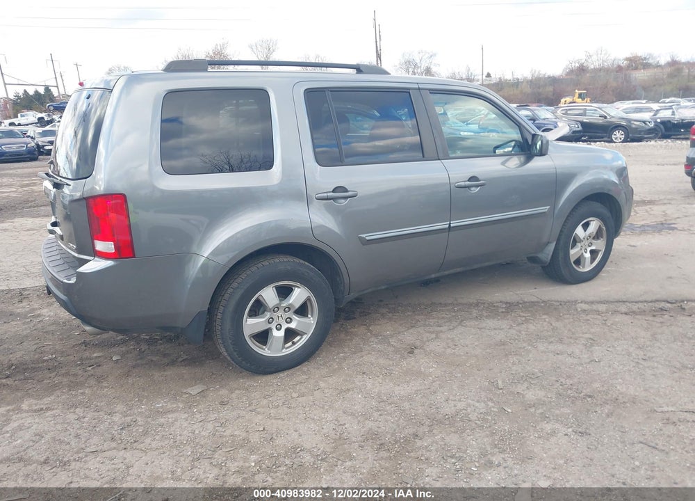 2009 HONDA PILOT EX VIN: 5FNYF48479B022799