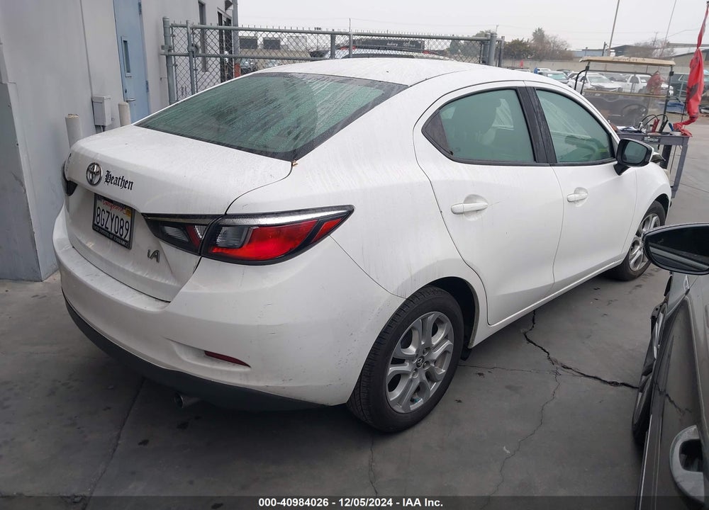 2018 TOYOTA YARIS IA VIN: 3MYDLBYV7JY309140