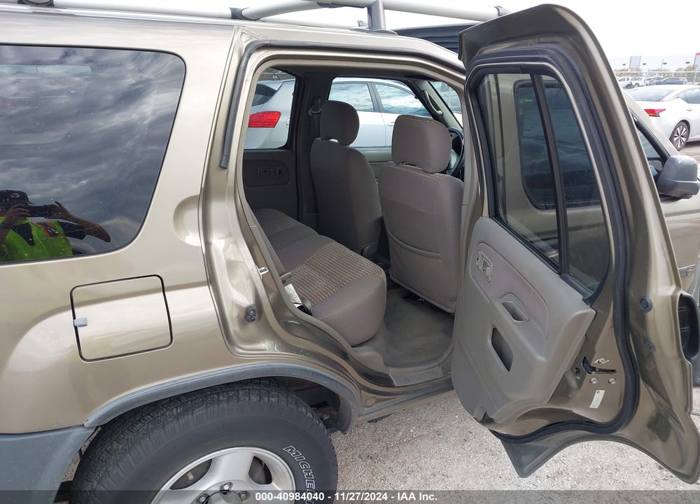 2001 NISSAN XTERRA SE VIN: 5N1ED28YX1C590784