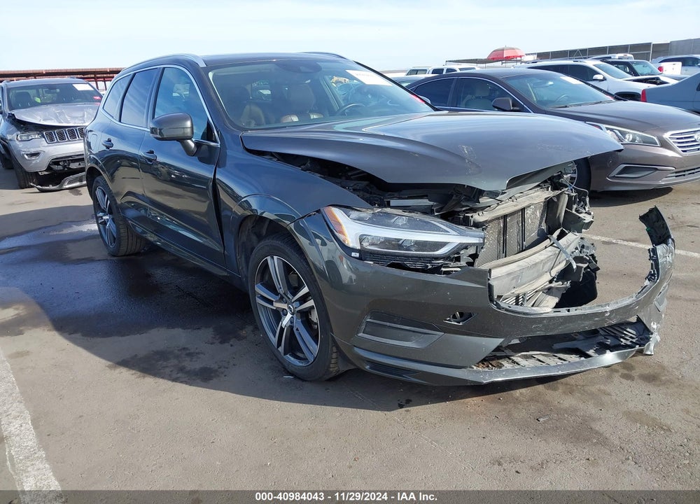 2019 VOLVO XC60 T5 MOMENTUM VIN: LYV102RK6KB201296